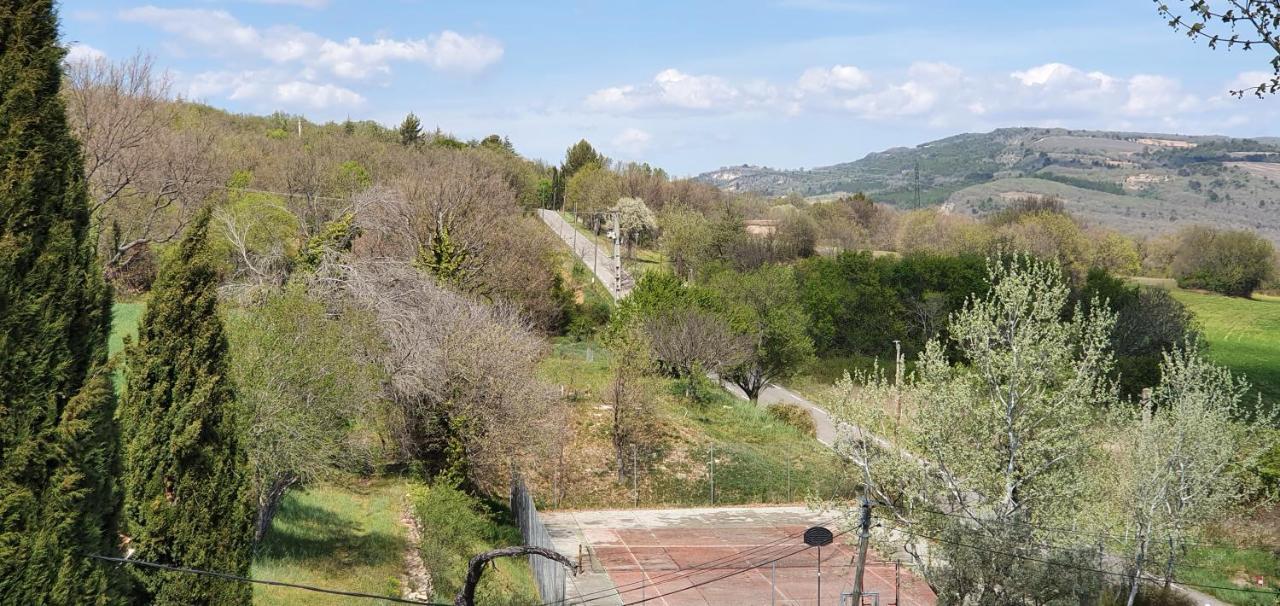 Appartement 3P Luberon Viens ภายนอก รูปภาพ